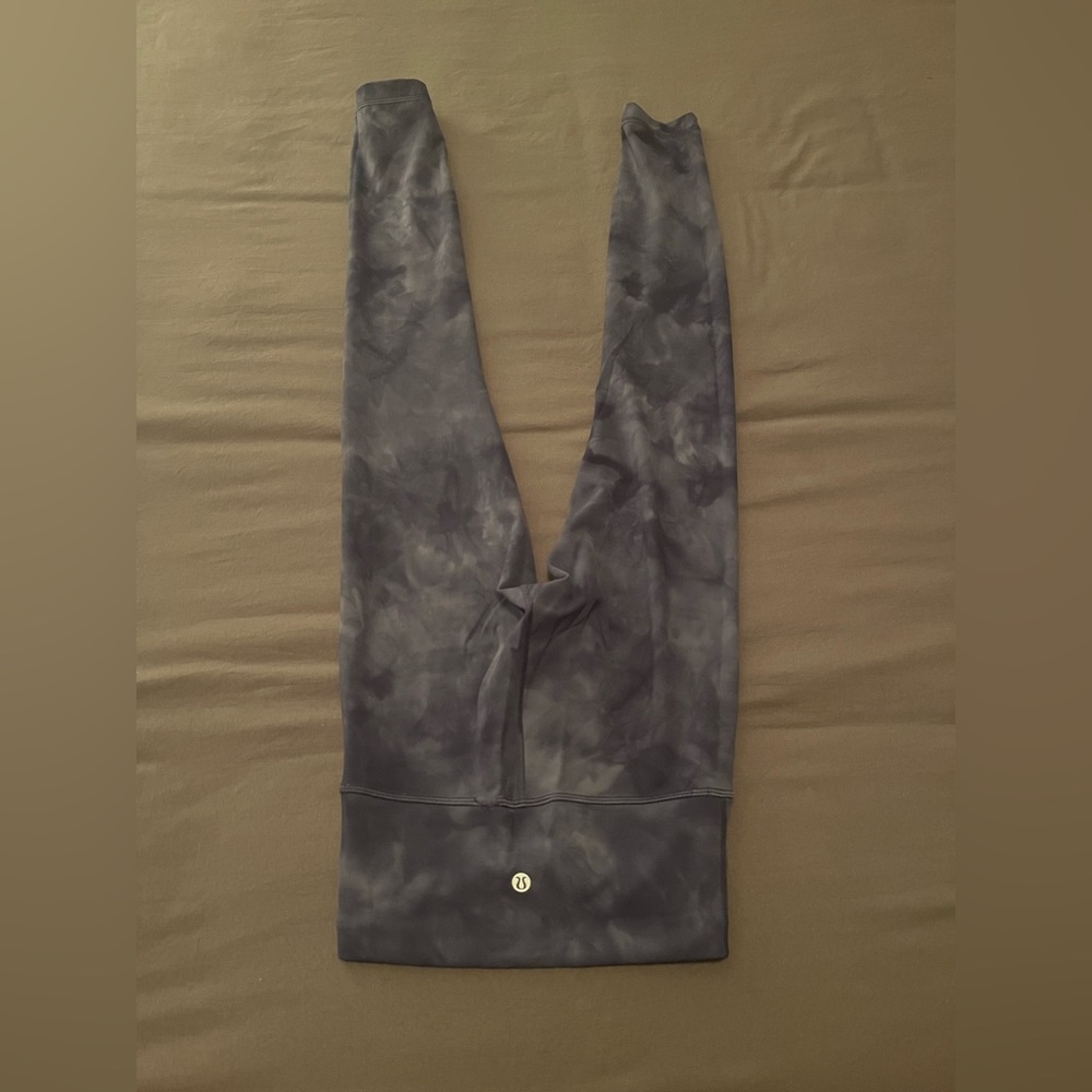 Lululemon Wunder Train High Rise Tight 25”, blue camo, size 4